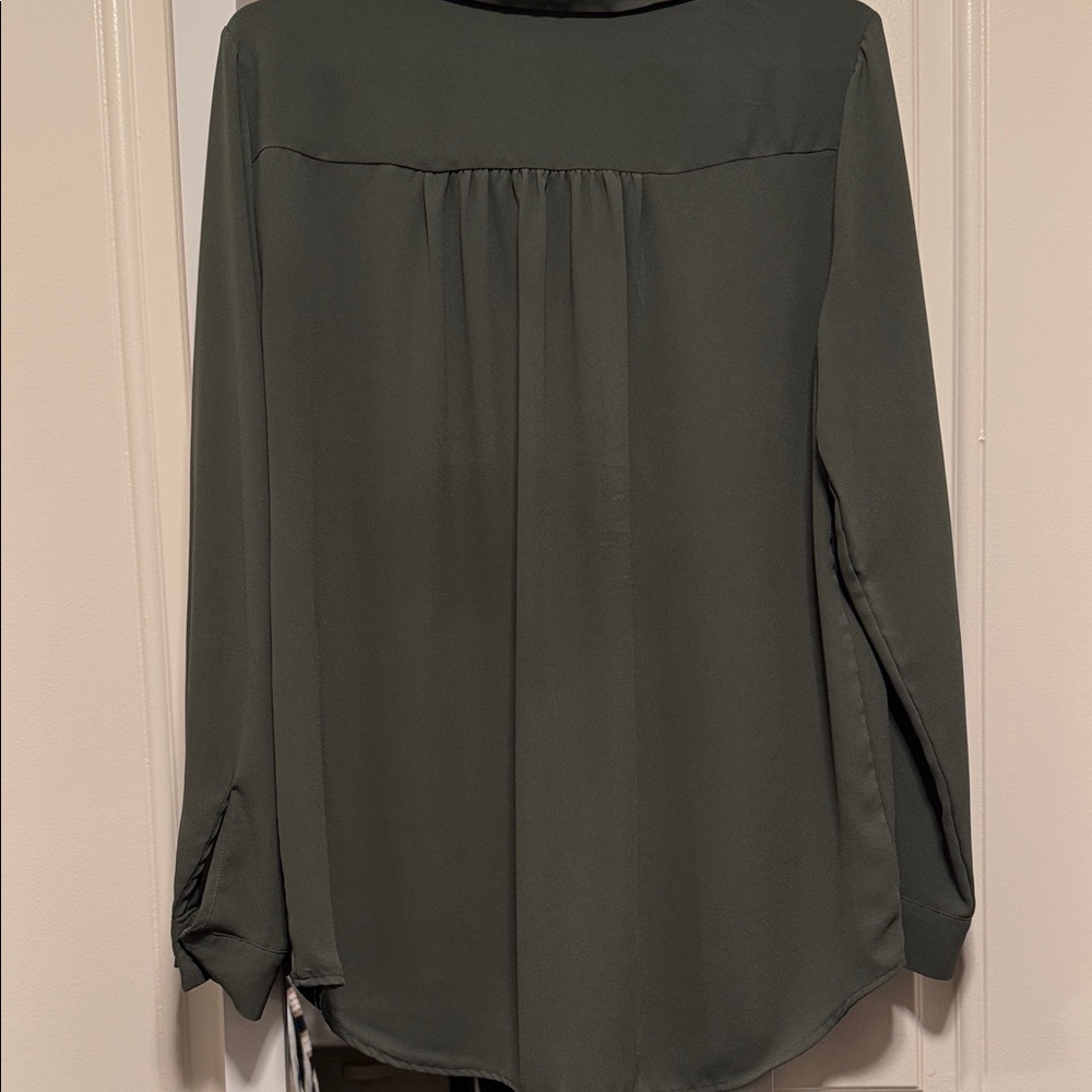 Ann Taylor Olive Green Camp - Picture 4 of 5